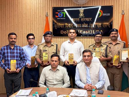 खोए मोबाइल फोन बरामद करने में हाथरस पुलिस ने बनाई पहचान, यूपी के पांच उत्कृष्ट जनपदों में हाथरस शामिल