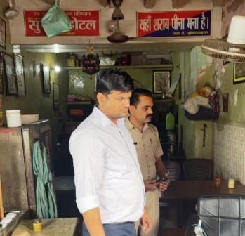 त्योहारों के मद्देनजर आबकारी विभाग का अभियान तेज, होटल-ढाबों की सघन चेकिंग