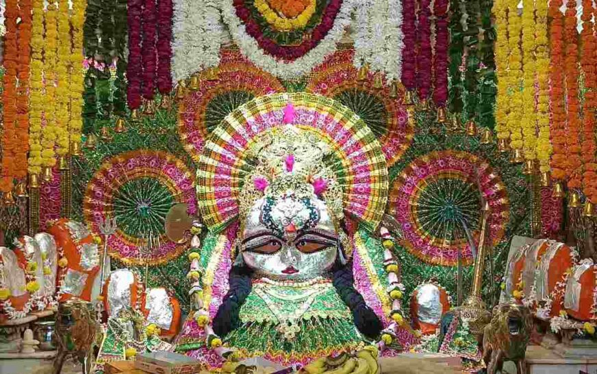 सोमवार (12/10/26) दर्शन माँ चामुंडा देवी, चावड़ गेट हाथरस